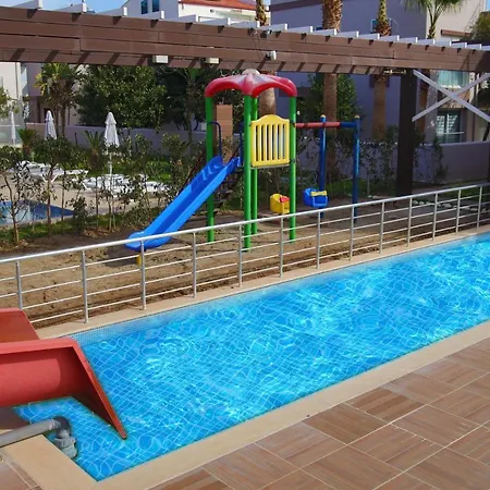 Hotel apartamentowy Odyssey 3*