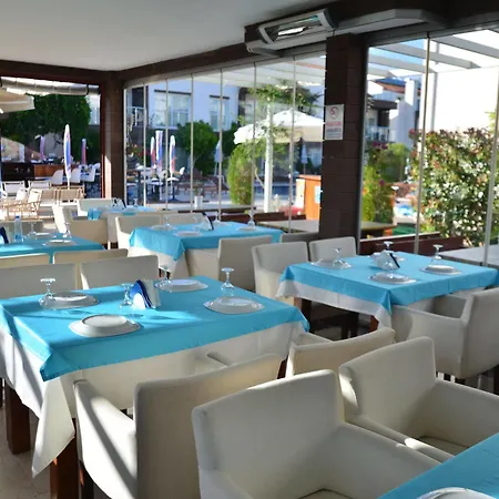 Hotel apartamentowy Odyssey 3*