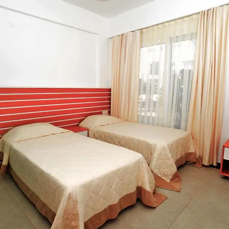 Hotel apartamentowy Odyssey 3*